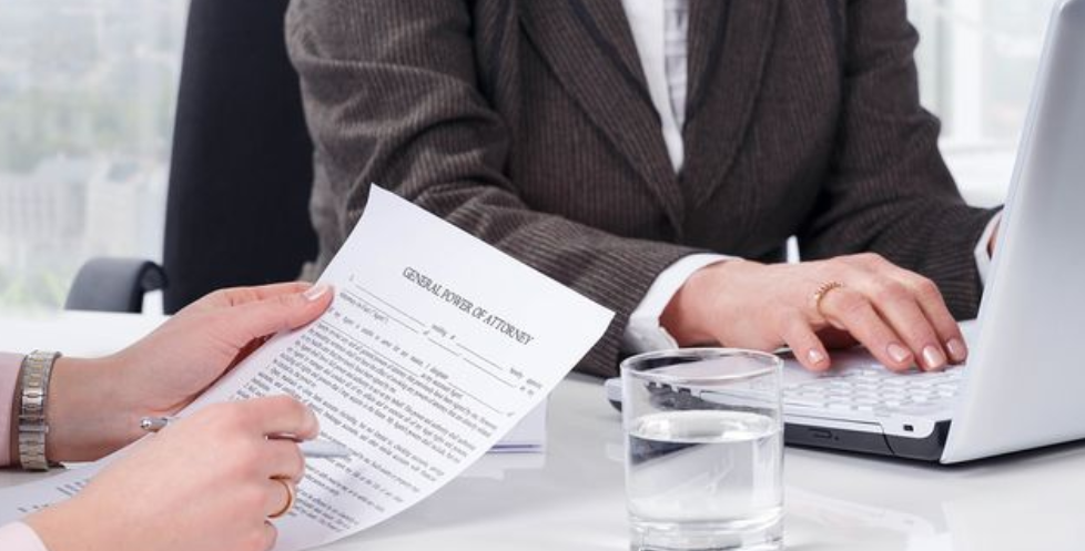 How to Easily Find a Notary Public Near You