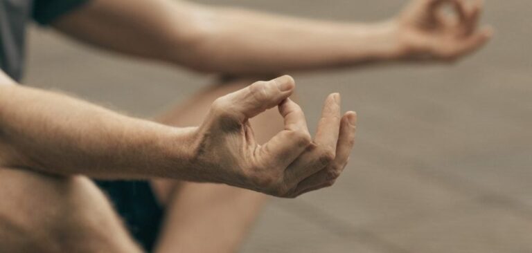 How to Choose the Right Hand for Meditation and Music